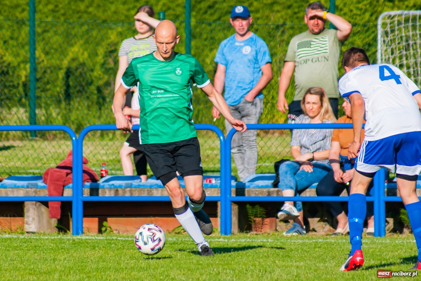 Zdjęcie w galerii na portalu naszraciborz.pl: Gol do szatni nie załamał gości. Zabełków odwrócił losy meczu [FOTO]  wiadomości z regionu