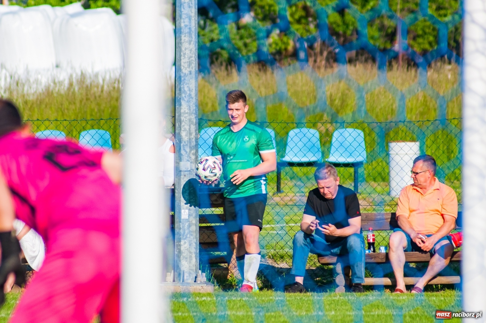 Zdjęcie w galerii na portalu naszraciborz.pl: Gol do szatni nie załamał gości. Zabełków odwrócił losy meczu [FOTO]  wiadomości z regionu