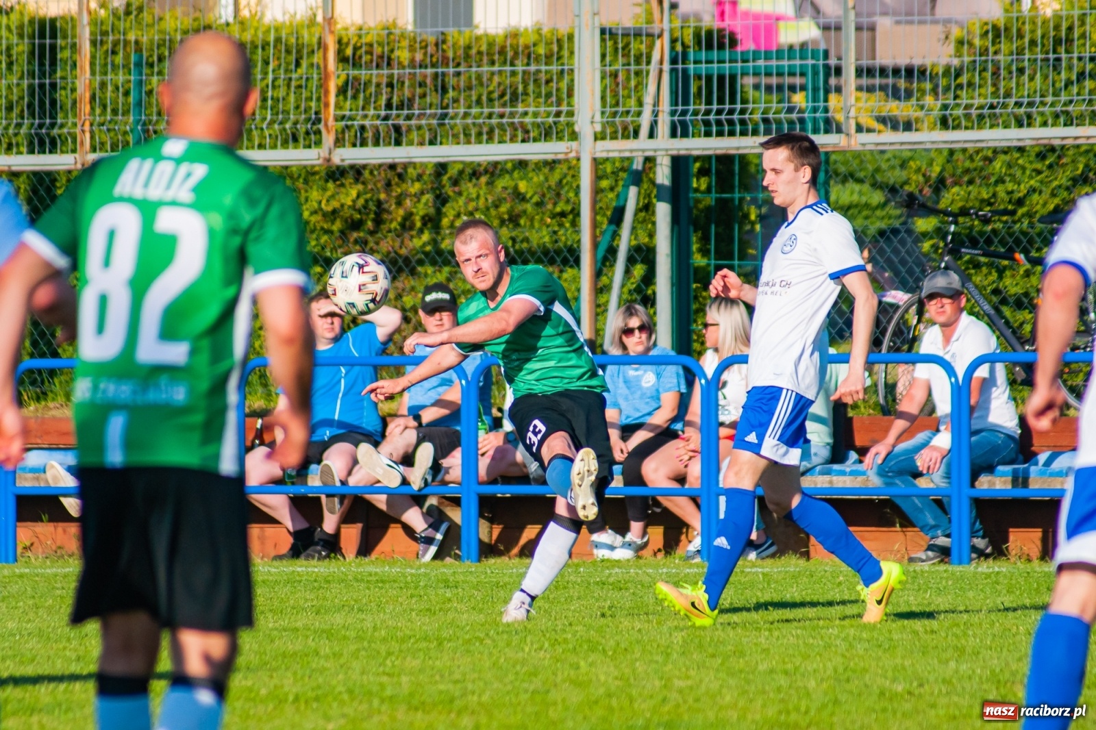 Zdjęcie w galerii na portalu naszraciborz.pl: Gol do szatni nie załamał gości. Zabełków odwrócił losy meczu [FOTO]  wiadomości z regionu