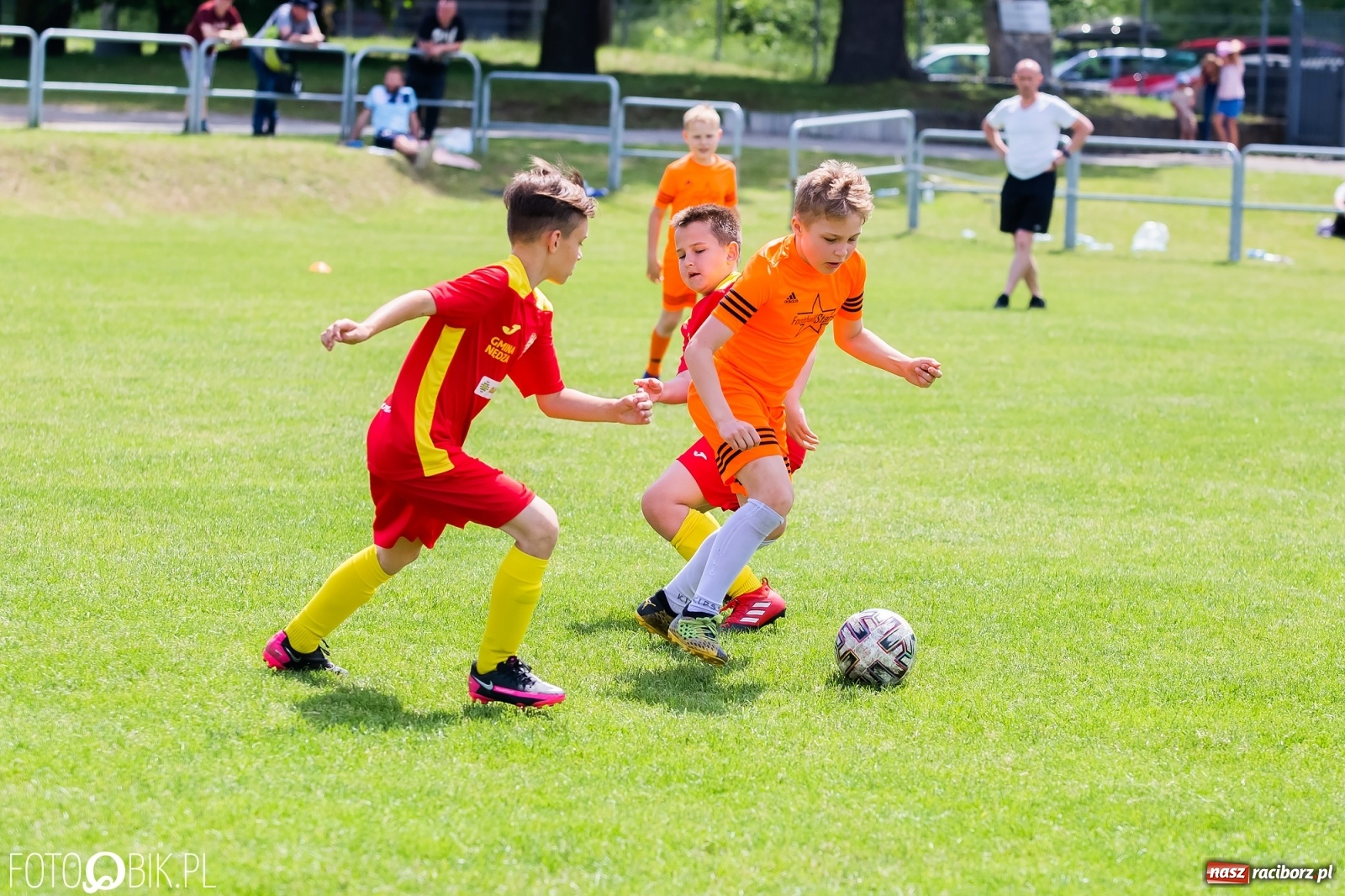 Zdjęcie w galerii na portalu naszraciborz.pl: Drugi dzień turnieju piłkarskiego w Nędzy wiadomości z regionu
