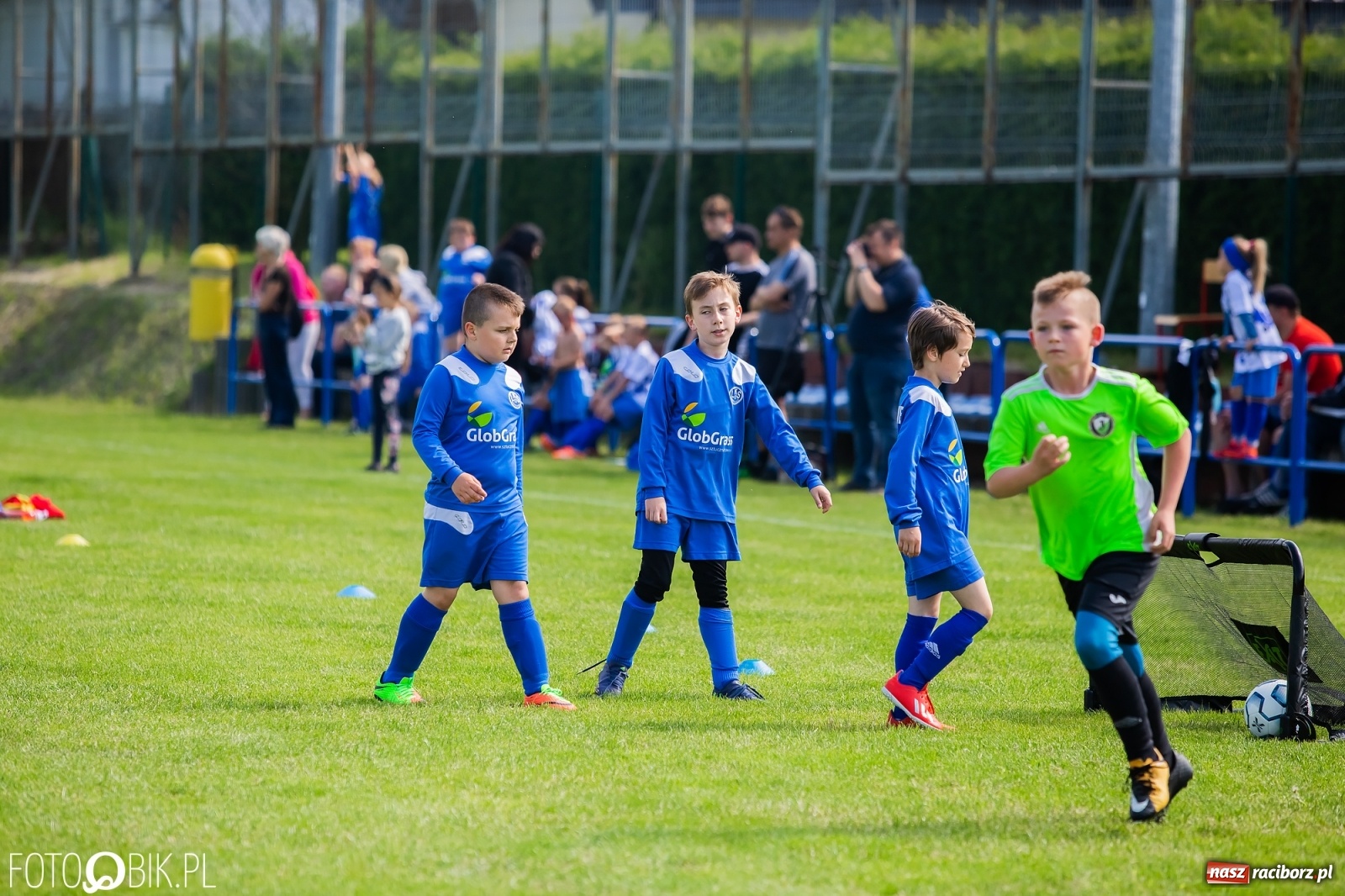 Zdjęcie w galerii na portalu naszraciborz.pl: Turniej Małych Bajtli w Markowicach. Emocji i dobrej zabawy co nie miara [FOTO] wiadomości z regionu