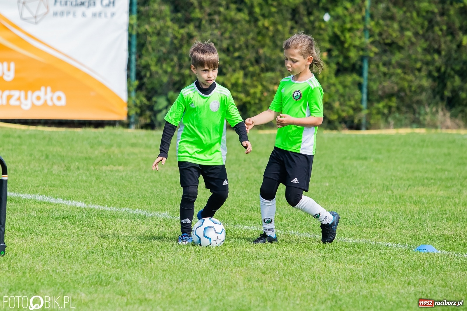 Zdjęcie w galerii na portalu naszraciborz.pl: Turniej Małych Bajtli w Markowicach. Emocji i dobrej zabawy co nie miara [FOTO] wiadomości z regionu