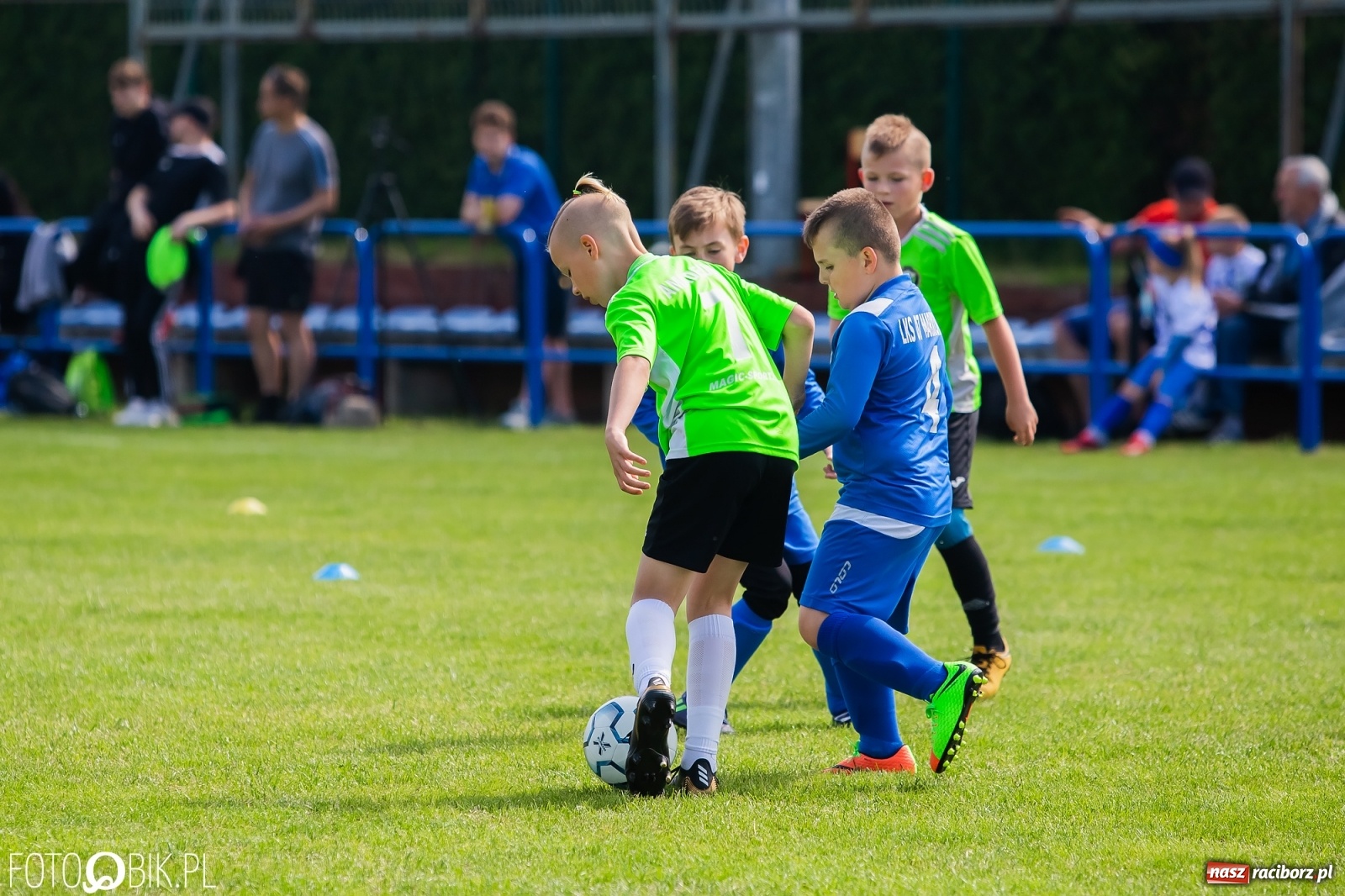Zdjęcie w galerii na portalu naszraciborz.pl: Turniej Małych Bajtli w Markowicach. Emocji i dobrej zabawy co nie miara [FOTO] wiadomości z regionu
