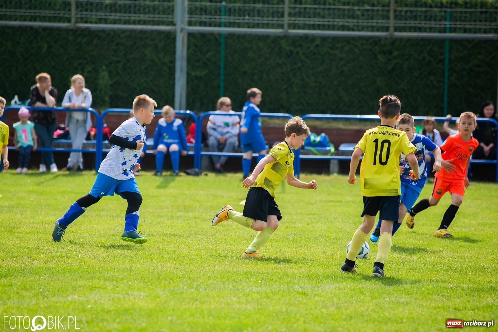 Zdjęcie w galerii na portalu naszraciborz.pl: Turniej Małych Bajtli w Markowicach. Emocji i dobrej zabawy co nie miara [FOTO] wiadomości z regionu