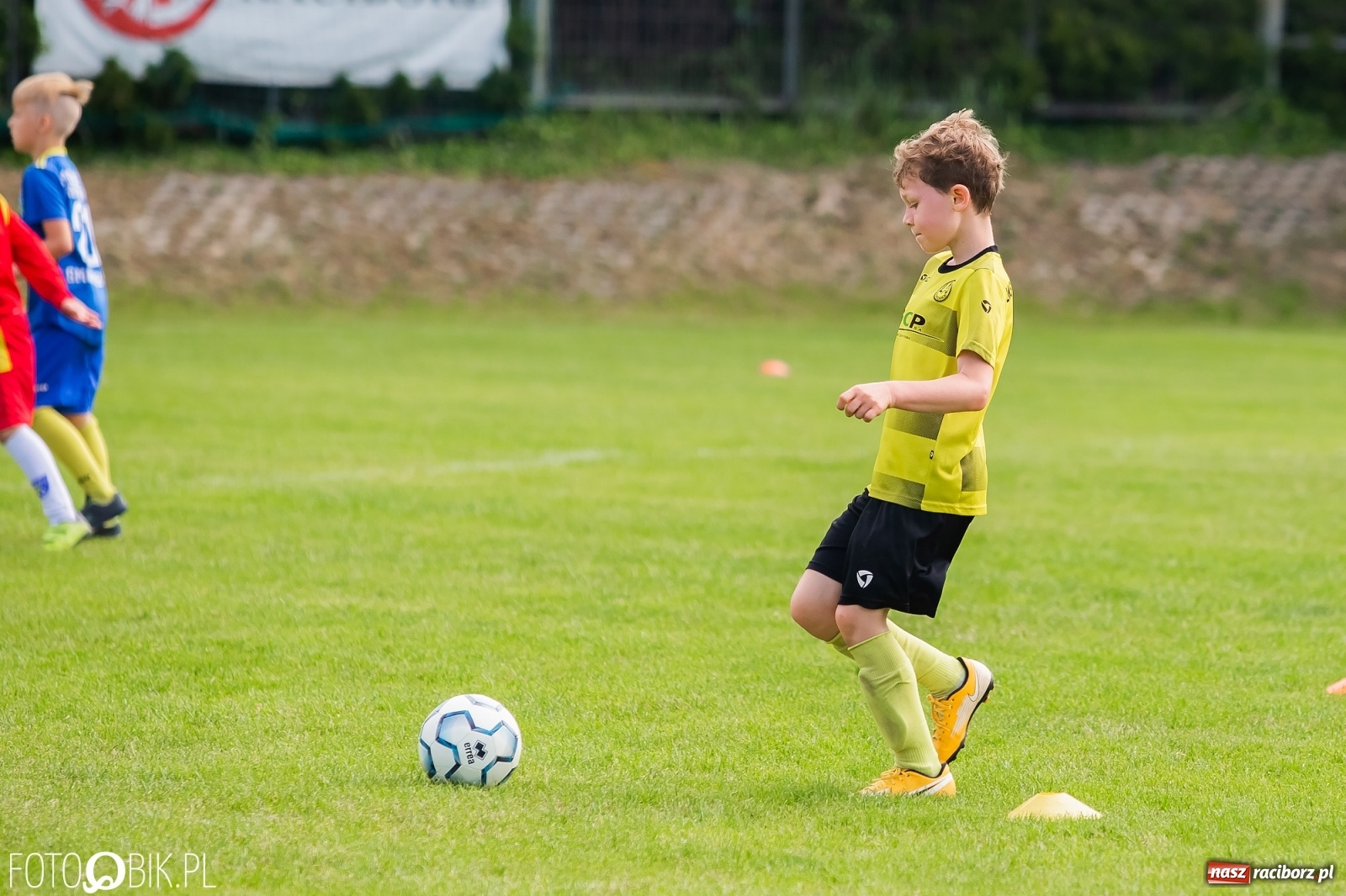 Zdjęcie w galerii na portalu naszraciborz.pl: Turniej Małych Bajtli w Markowicach. Emocji i dobrej zabawy co nie miara [FOTO] wiadomości z regionu