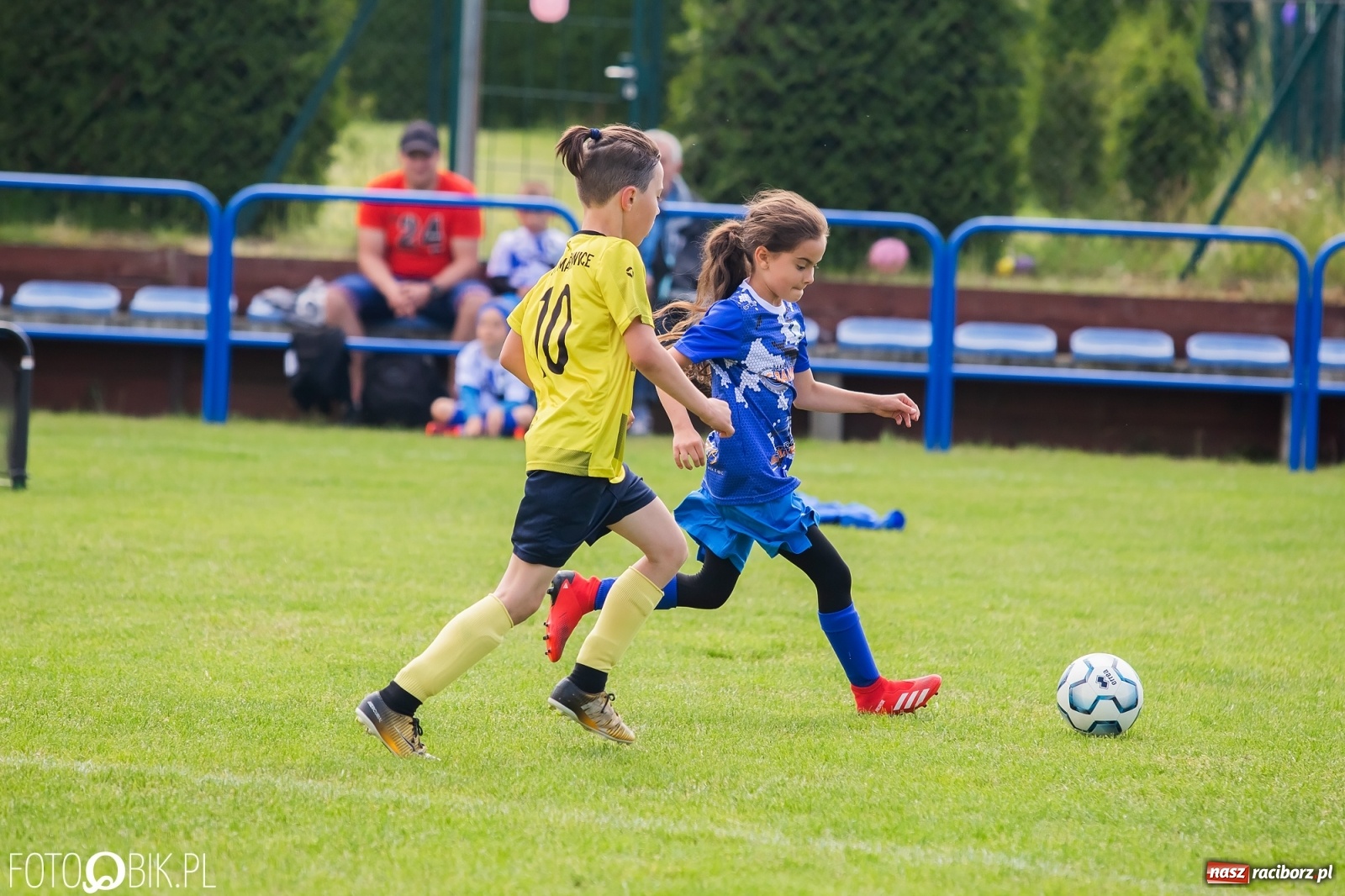 Zdjęcie w galerii na portalu naszraciborz.pl: Turniej Małych Bajtli w Markowicach. Emocji i dobrej zabawy co nie miara [FOTO] wiadomości z regionu