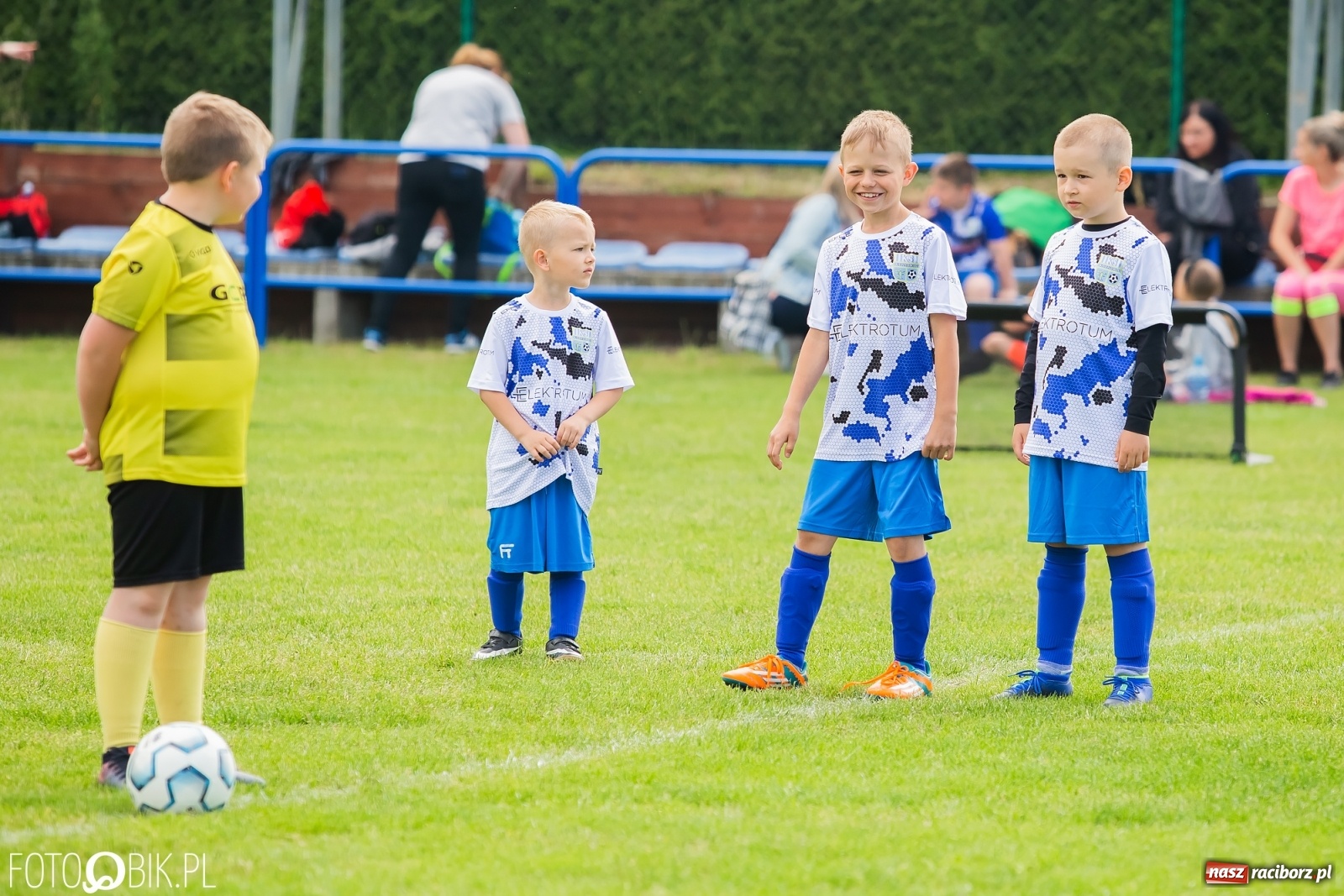 Zdjęcie w galerii na portalu naszraciborz.pl: Turniej Małych Bajtli w Markowicach. Emocji i dobrej zabawy co nie miara [FOTO] wiadomości z regionu
