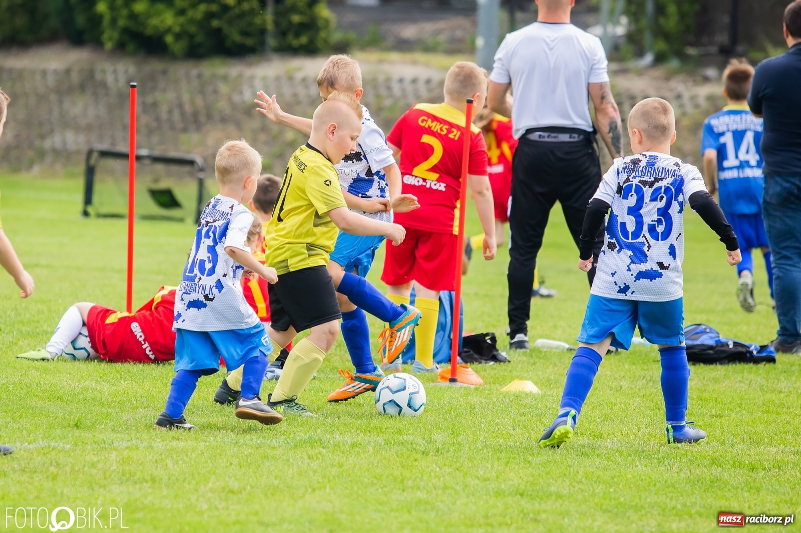 Zdjęcie w galerii na portalu naszraciborz.pl: Turniej Małych Bajtli w Markowicach. Emocji i dobrej zabawy co nie miara [FOTO] wiadomości z regionu
