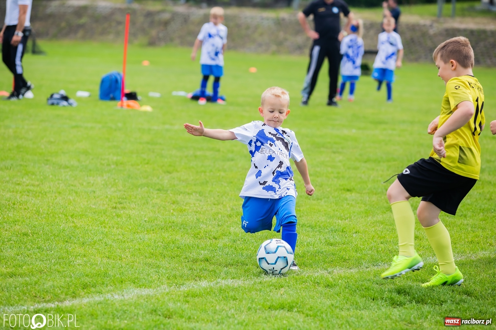 Zdjęcie w galerii na portalu naszraciborz.pl: Turniej Małych Bajtli w Markowicach. Emocji i dobrej zabawy co nie miara [FOTO] wiadomości z regionu