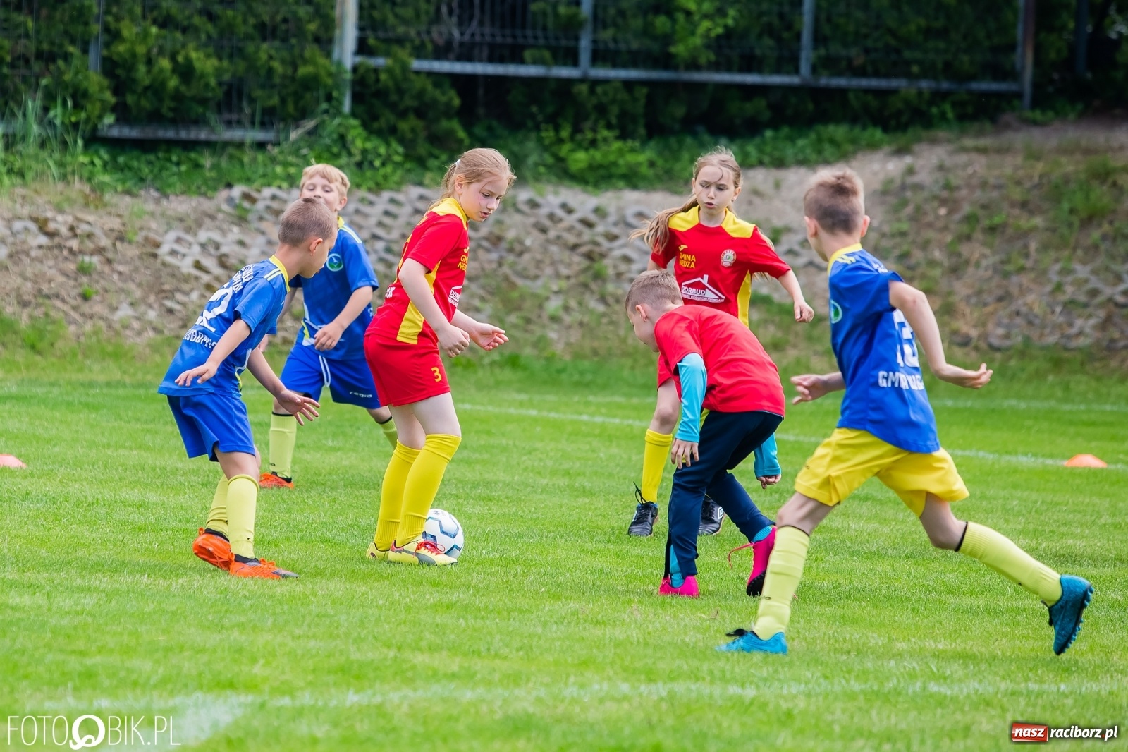 Zdjęcie w galerii na portalu naszraciborz.pl: Turniej Małych Bajtli w Markowicach. Emocji i dobrej zabawy co nie miara [FOTO] wiadomości z regionu