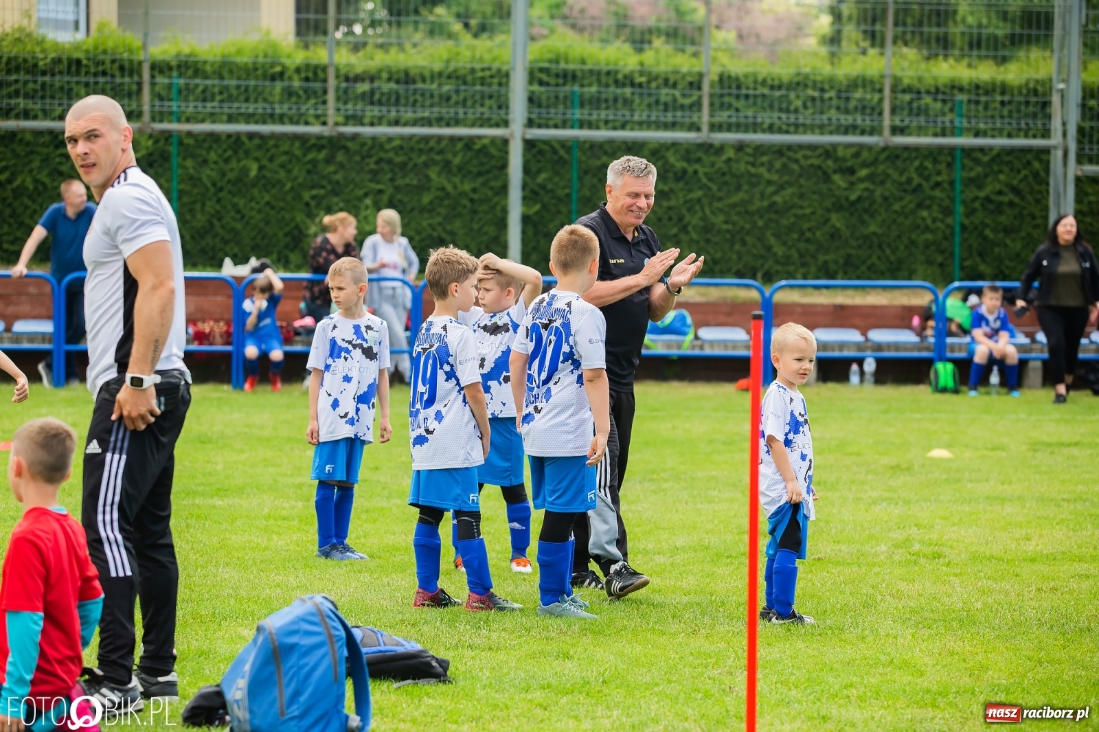 Zdjęcie w galerii na portalu naszraciborz.pl: Turniej Małych Bajtli w Markowicach. Emocji i dobrej zabawy co nie miara [FOTO] wiadomości z regionu