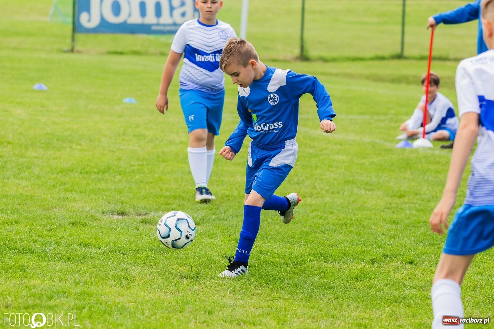 Zdjęcie w galerii na portalu naszraciborz.pl: Turniej Małych Bajtli w Markowicach. Emocji i dobrej zabawy co nie miara [FOTO] wiadomości z regionu