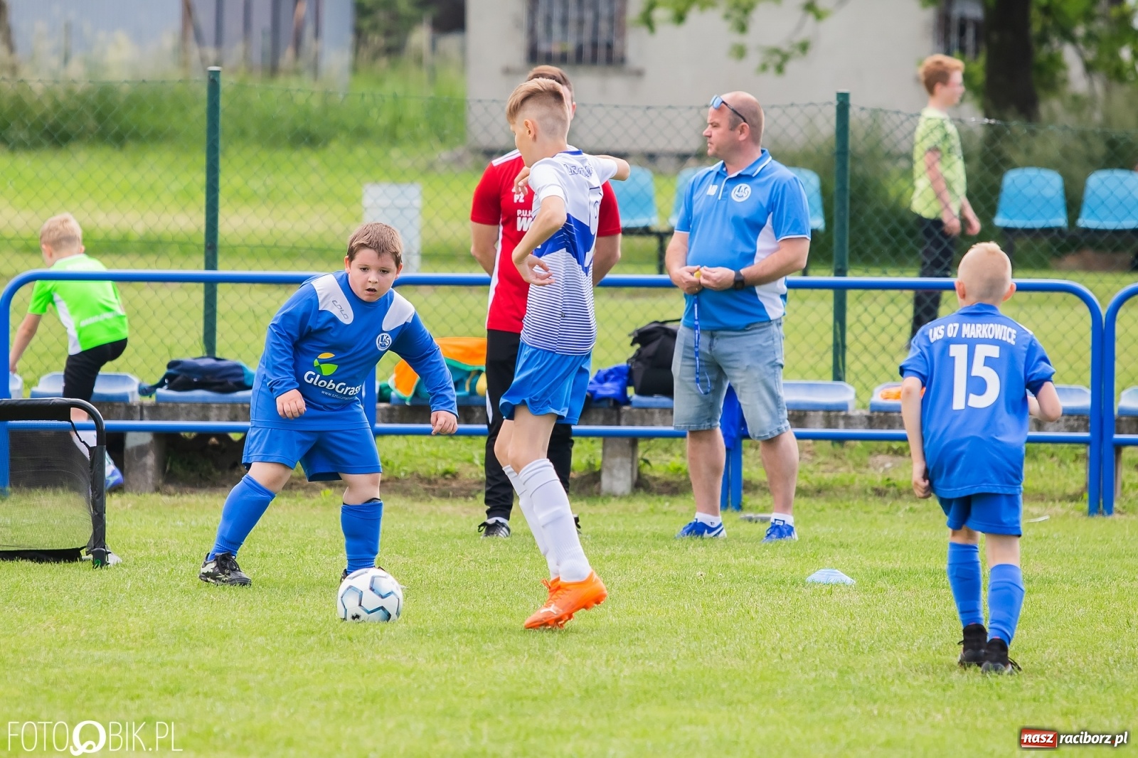 Zdjęcie w galerii na portalu naszraciborz.pl: Turniej Małych Bajtli w Markowicach. Emocji i dobrej zabawy co nie miara [FOTO] wiadomości z regionu