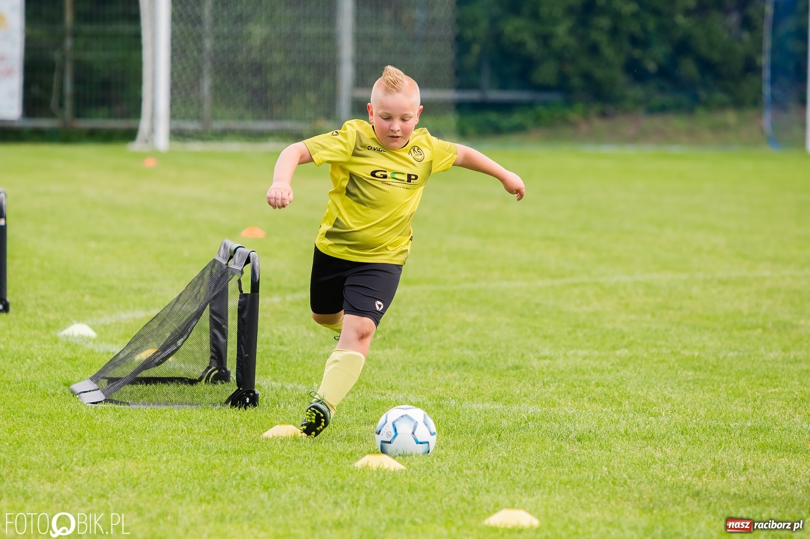 Zdjęcie w galerii na portalu naszraciborz.pl: Turniej Małych Bajtli w Markowicach. Emocji i dobrej zabawy co nie miara [FOTO] wiadomości z regionu