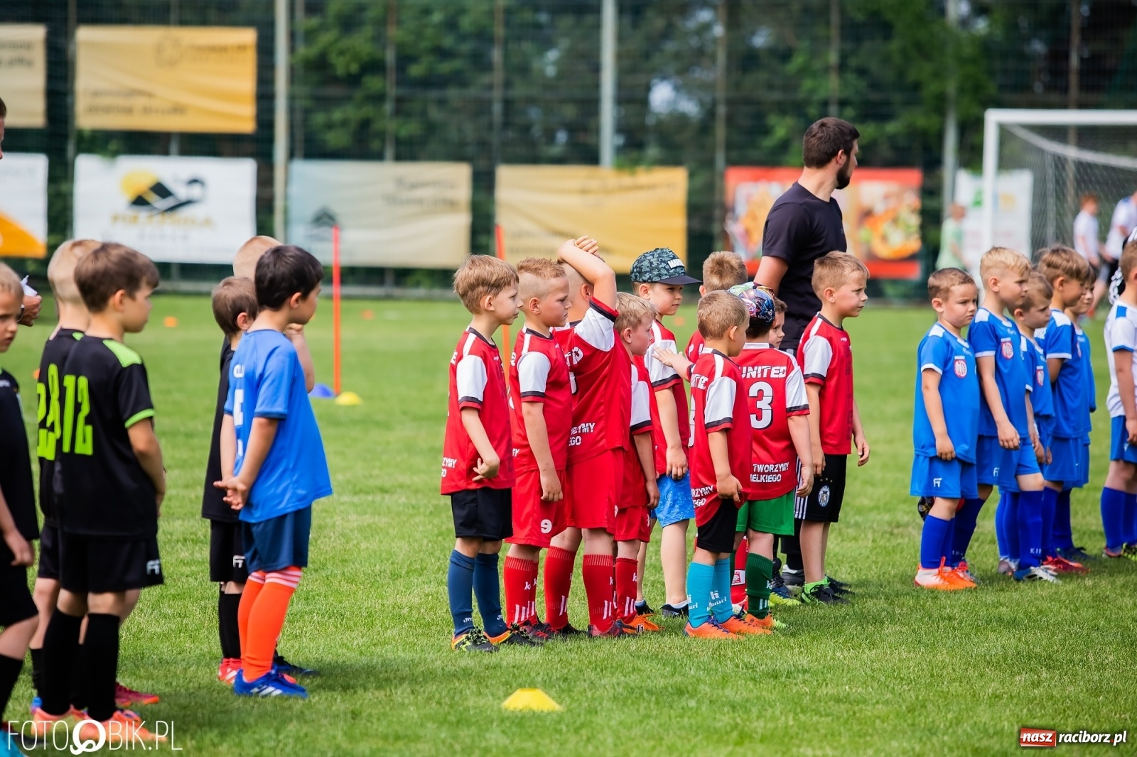 Zdjęcie w galerii na portalu naszraciborz.pl: Turniej Małych Bajtli w Markowicach. Emocji i dobrej zabawy co nie miara [FOTO] wiadomości z regionu