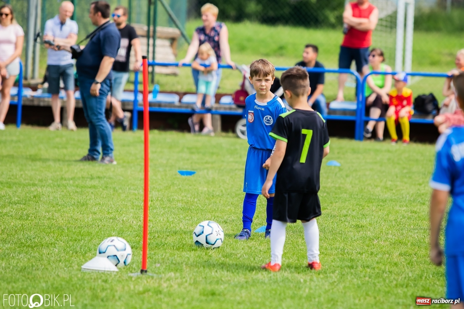 Zdjęcie w galerii na portalu naszraciborz.pl: Turniej Małych Bajtli w Markowicach. Emocji i dobrej zabawy co nie miara [FOTO] wiadomości z regionu