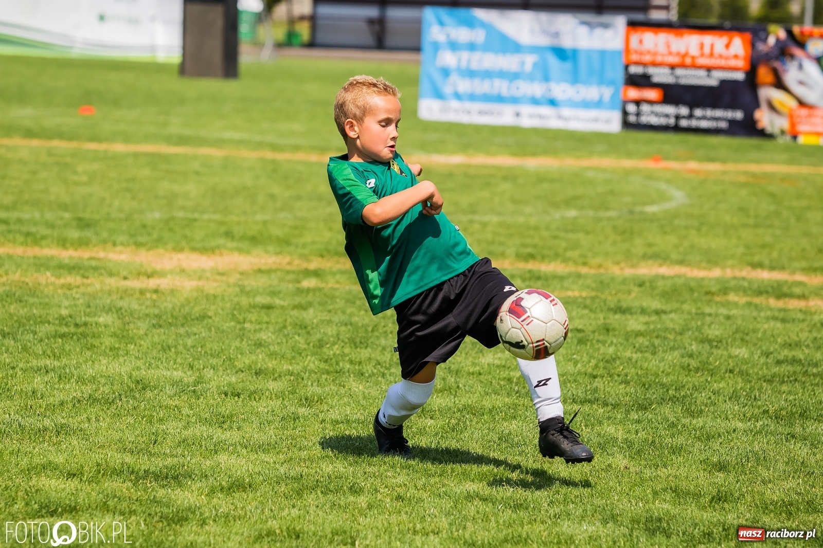 Zdjęcie w galerii na portalu naszraciborz.pl: Rozpoczęła się ósma edycja Tworków Cup. Rywalizował rocznik 2012 [FOTO] wiadomości z regionu