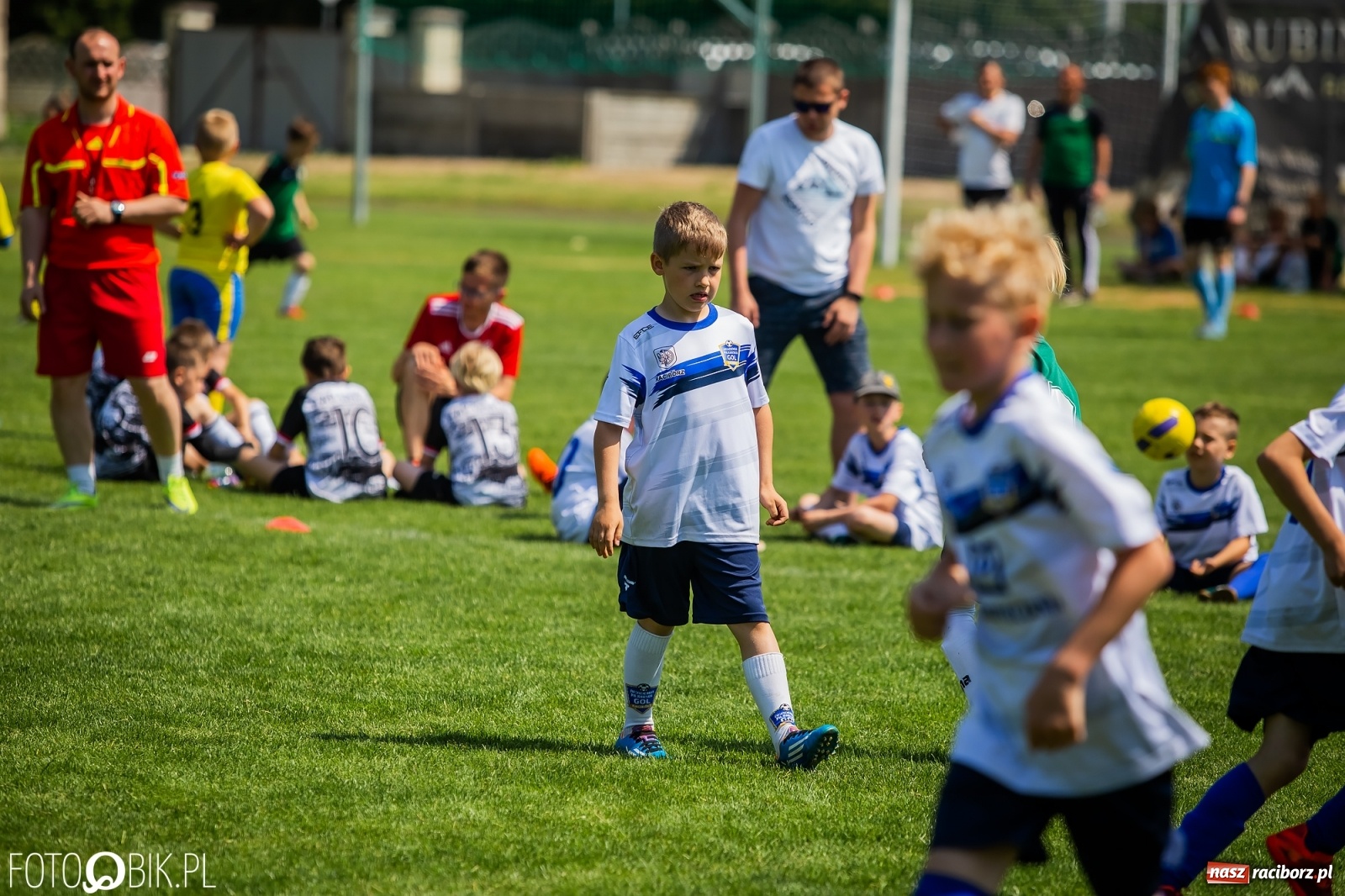 Zdjęcie w galerii na portalu naszraciborz.pl: Rozpoczęła się ósma edycja Tworków Cup. Rywalizował rocznik 2012 [FOTO] wiadomości z regionu