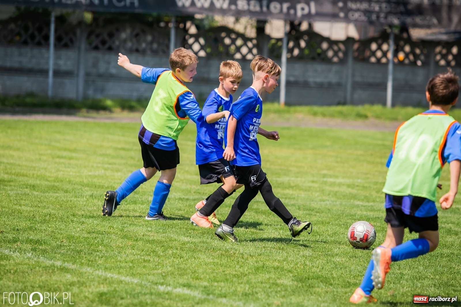 Zdjęcie w galerii na portalu naszraciborz.pl: Rozpoczęła się ósma edycja Tworków Cup. Rywalizował rocznik 2012 [FOTO] wiadomości z regionu