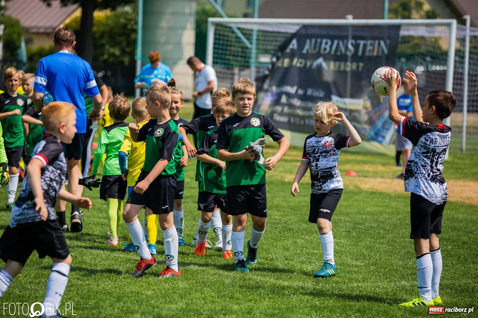 Zdjęcie w galerii na portalu naszraciborz.pl: Rozpoczęła się ósma edycja Tworków Cup. Rywalizował rocznik 2012 [FOTO] wiadomości z regionu