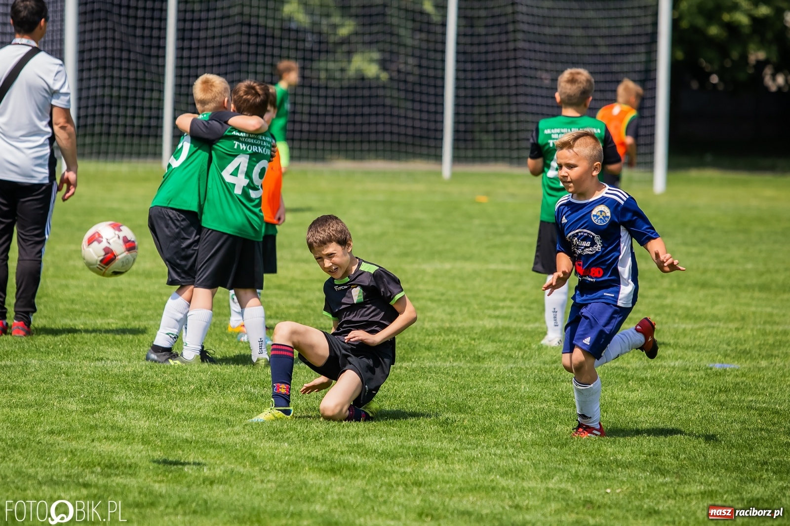 Zdjęcie w galerii na portalu naszraciborz.pl: Rozpoczęła się ósma edycja Tworków Cup. Rywalizował rocznik 2012 [FOTO] wiadomości z regionu
