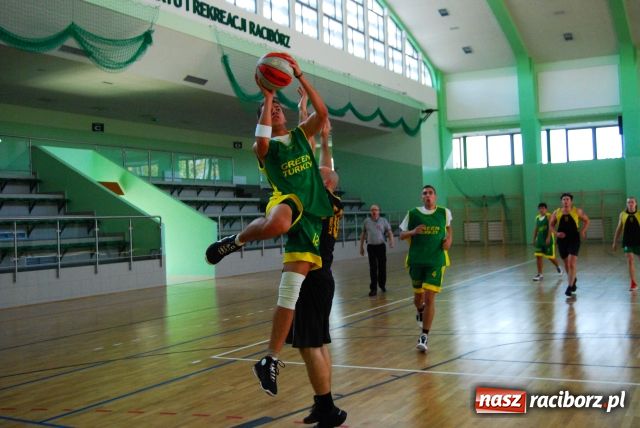 Zdjęcie w galerii na portalu naszraciborz.pl: Koszykarze ALK ruszyli do boju wiadomości z regionu