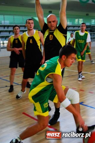Zdjęcie w galerii na portalu naszraciborz.pl: Koszykarze ALK ruszyli do boju wiadomości z regionu