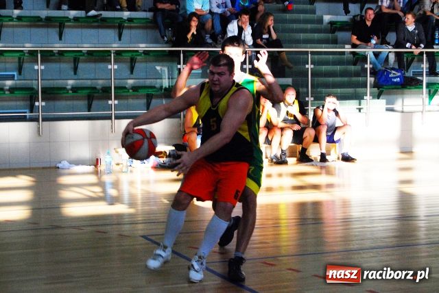 Zdjęcie w galerii na portalu naszraciborz.pl: Koszykarze ALK ruszyli do boju wiadomości z regionu