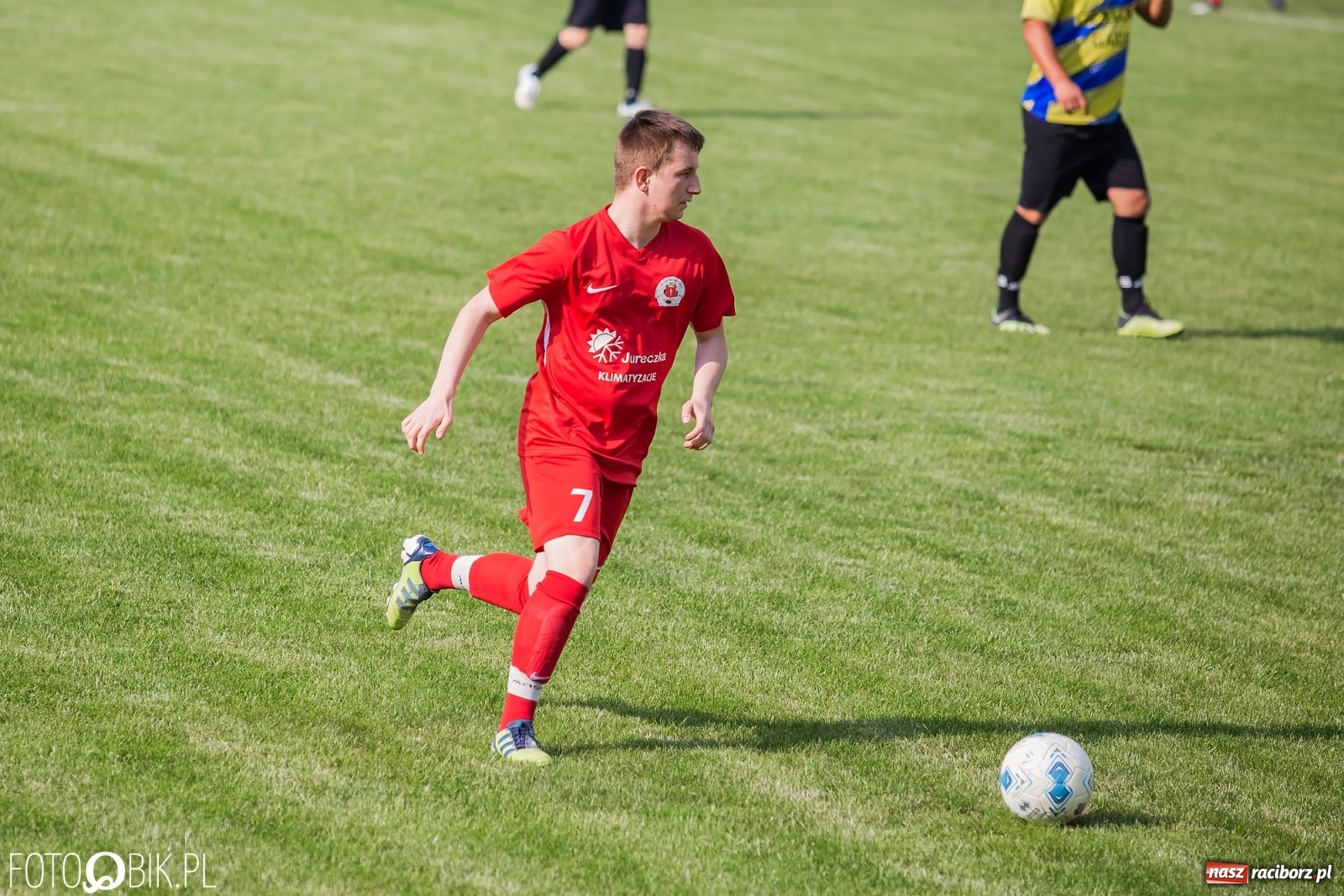 Zdjęcie w galerii na portalu naszraciborz.pl: Osiem goli w Bolesławiu. Ruch na kolanach [FOTO] wiadomości z regionu
