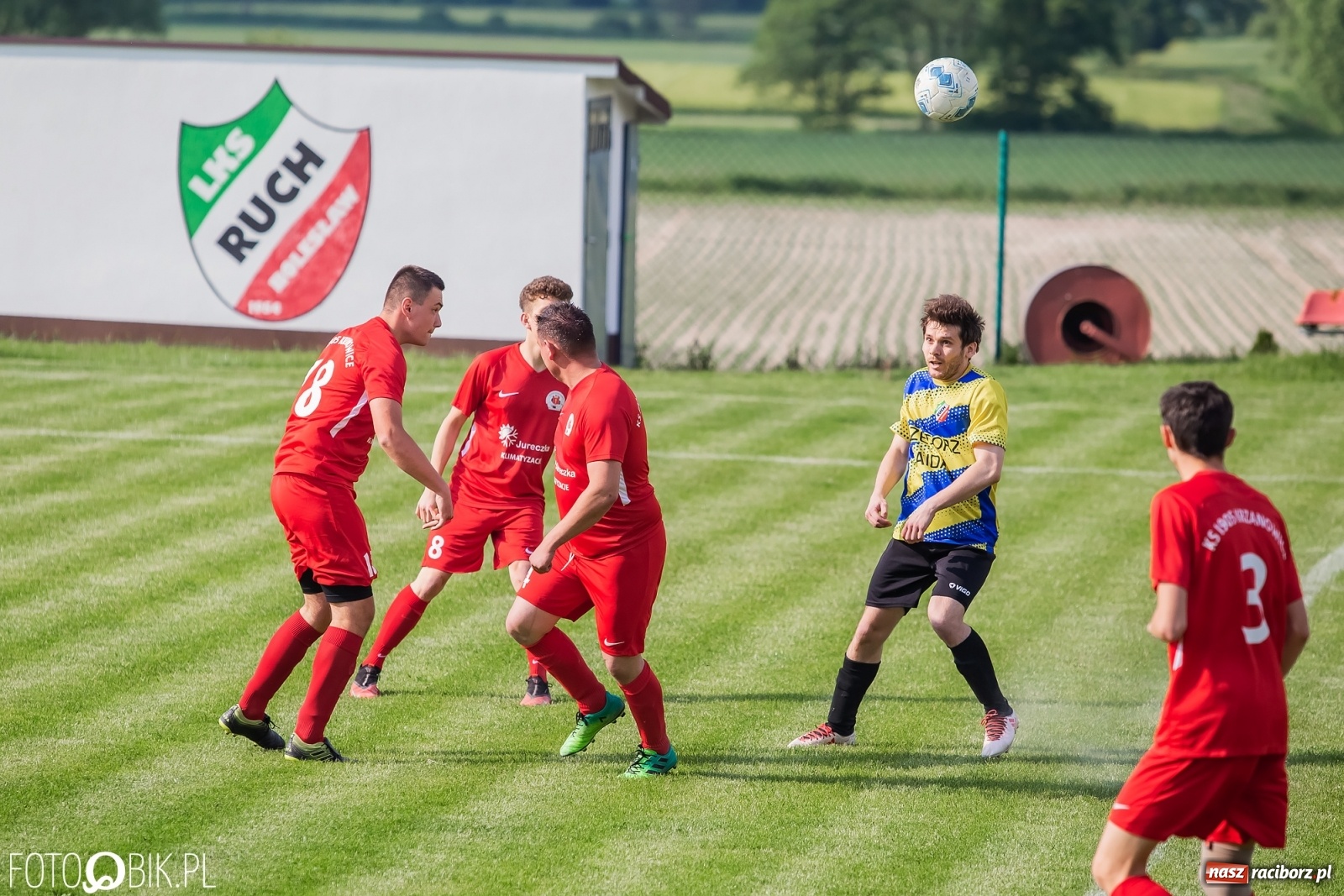 Zdjęcie w galerii na portalu naszraciborz.pl: Osiem goli w Bolesławiu. Ruch na kolanach [FOTO] wiadomości z regionu