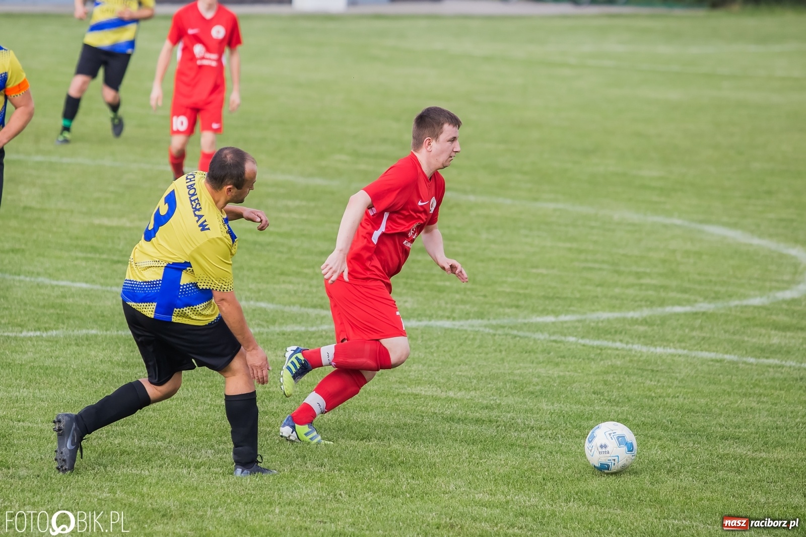 Zdjęcie w galerii na portalu naszraciborz.pl: Osiem goli w Bolesławiu. Ruch na kolanach [FOTO] wiadomości z regionu