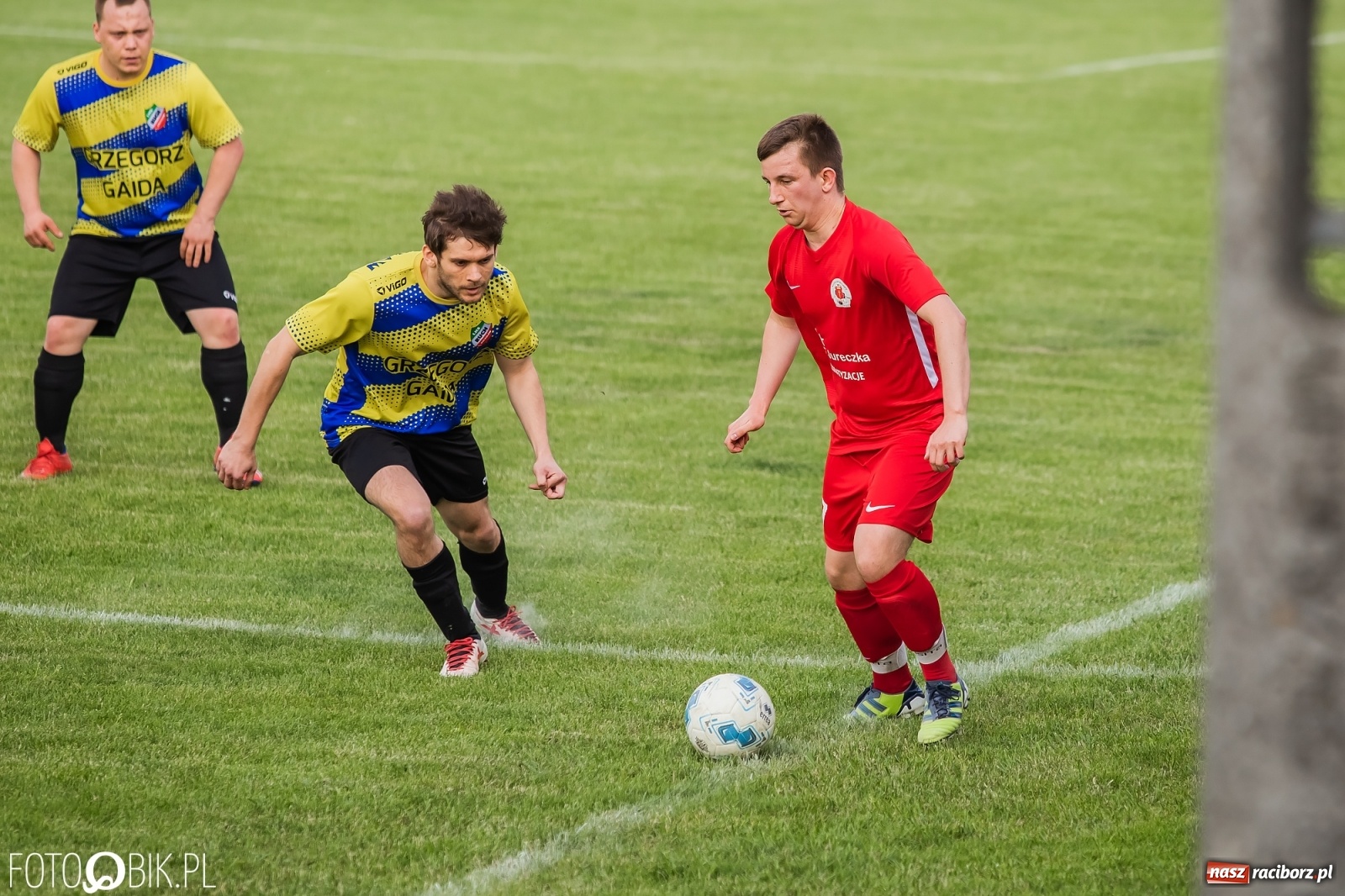 Zdjęcie w galerii na portalu naszraciborz.pl: Osiem goli w Bolesławiu. Ruch na kolanach [FOTO] wiadomości z regionu