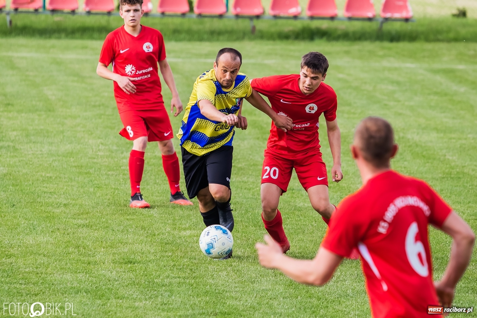 Zdjęcie w galerii na portalu naszraciborz.pl: Osiem goli w Bolesławiu. Ruch na kolanach [FOTO] wiadomości z regionu