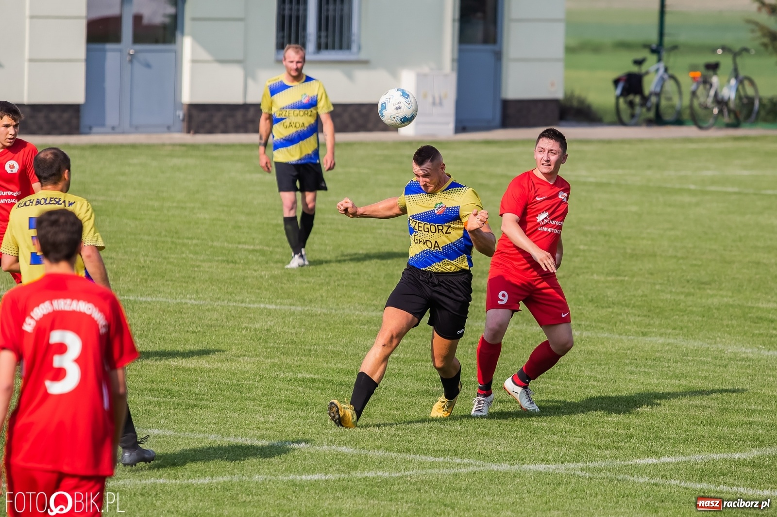 Zdjęcie w galerii na portalu naszraciborz.pl: Osiem goli w Bolesławiu. Ruch na kolanach [FOTO] wiadomości z regionu