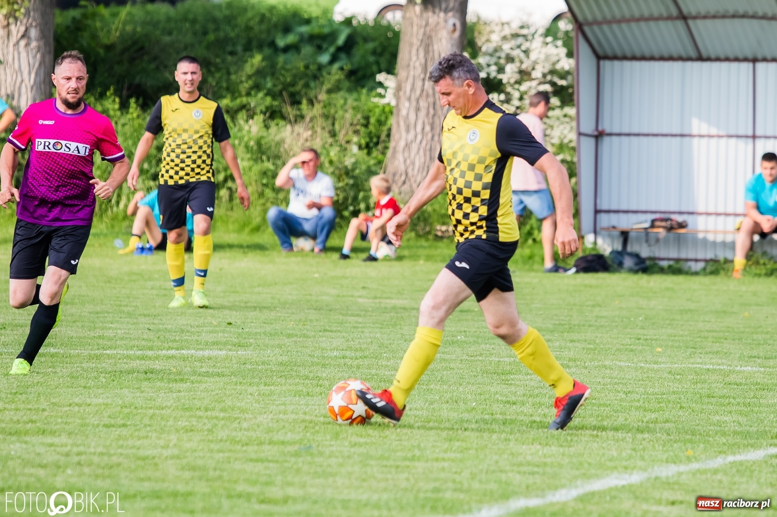 Zdjęcie w galerii na portalu naszraciborz.pl: Bez niespodzianki w Bojanowie. Pogrom gospodarzy! [FOTO] wiadomości z regionu