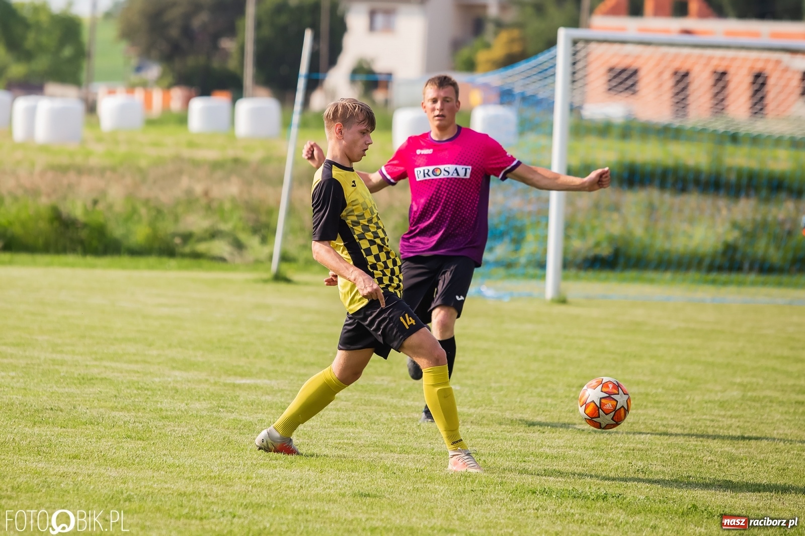 Zdjęcie w galerii na portalu naszraciborz.pl: Bez niespodzianki w Bojanowie. Pogrom gospodarzy! [FOTO] wiadomości z regionu
