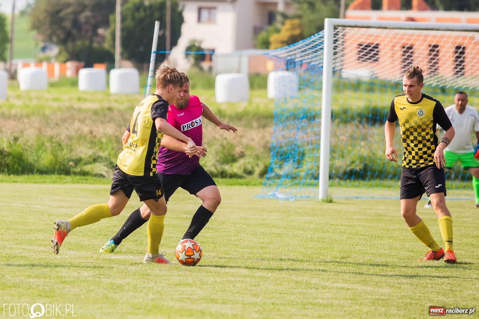 Zdjęcie w galerii na portalu naszraciborz.pl: Bez niespodzianki w Bojanowie. Pogrom gospodarzy! [FOTO] wiadomości z regionu