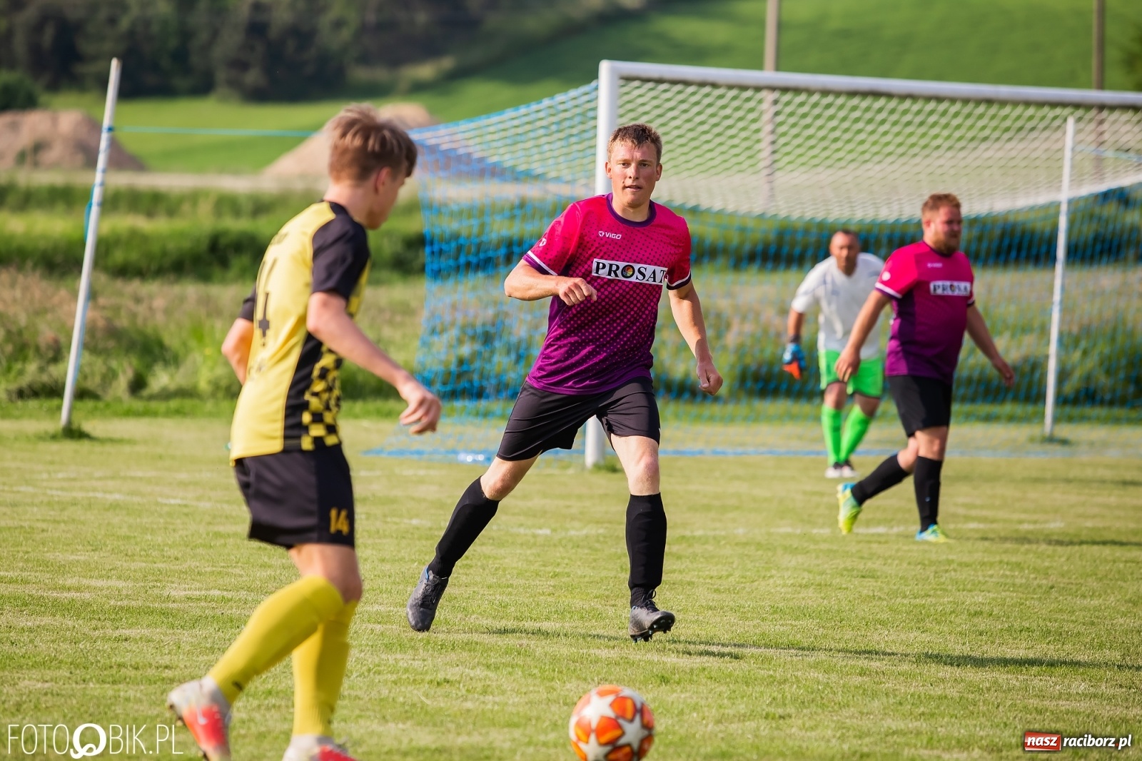 Zdjęcie w galerii na portalu naszraciborz.pl: Bez niespodzianki w Bojanowie. Pogrom gospodarzy! [FOTO] wiadomości z regionu