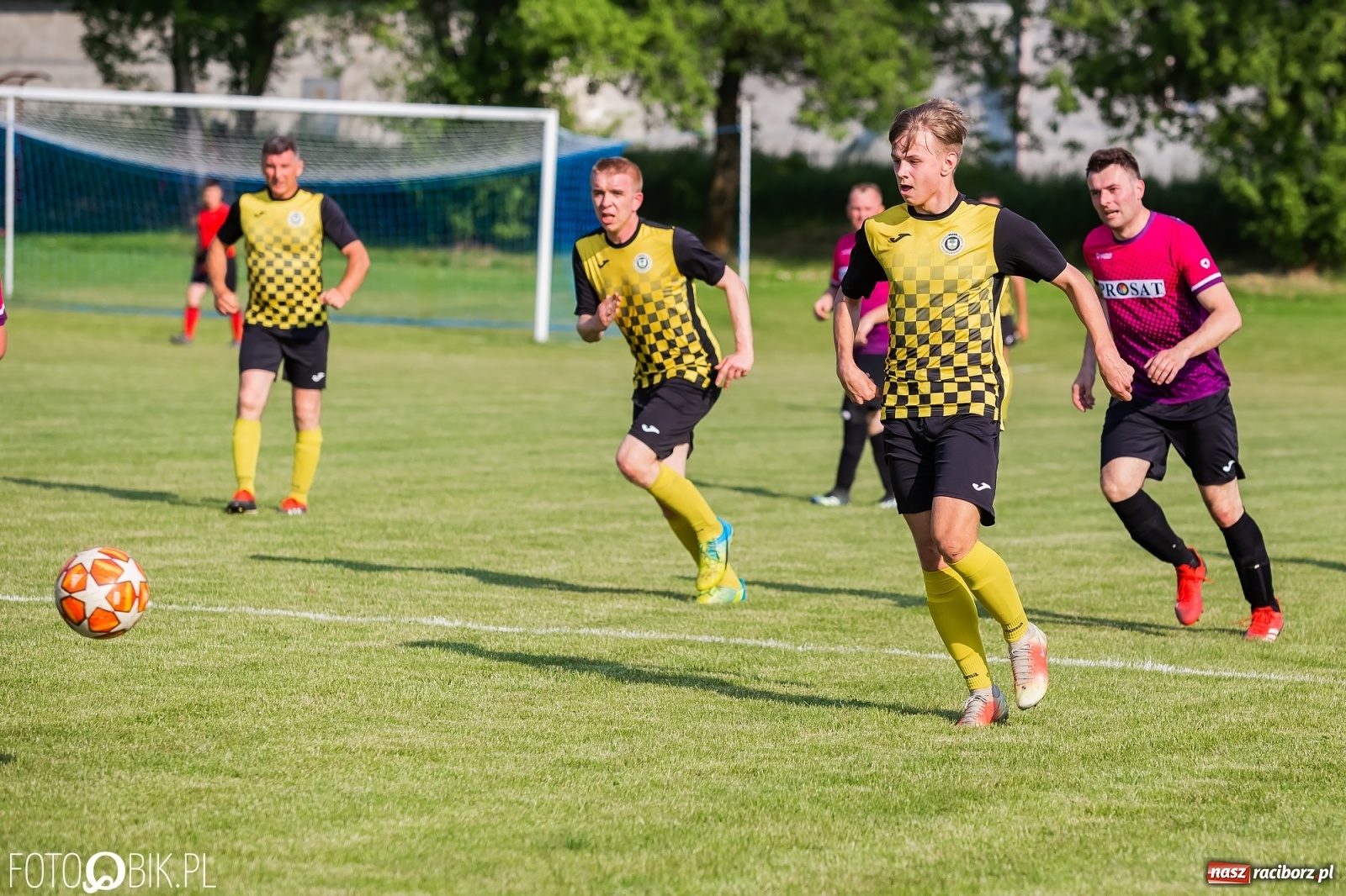 Zdjęcie w galerii na portalu naszraciborz.pl: Bez niespodzianki w Bojanowie. Pogrom gospodarzy! [FOTO] wiadomości z regionu