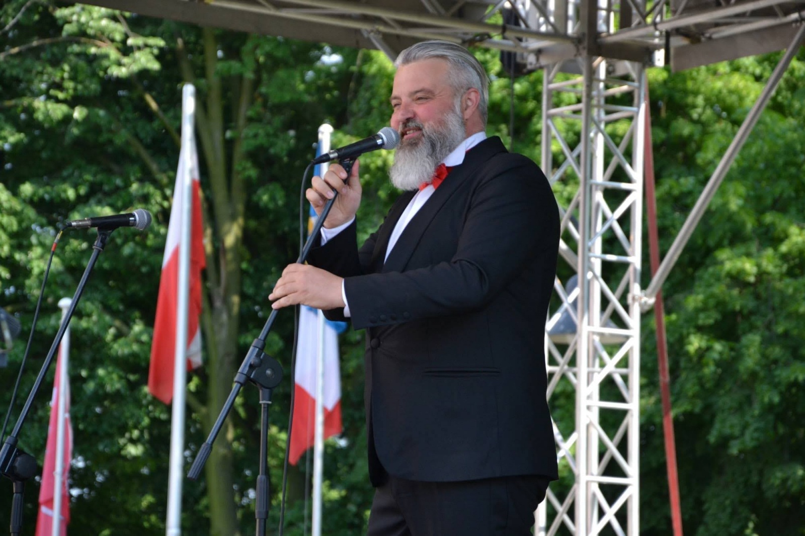 Zdjęcie w galerii na portalu naszraciborz.pl: Operetkowe brzmienia wypełniły zamkowy dziedziniec [FOTO] wiadomości z regionu