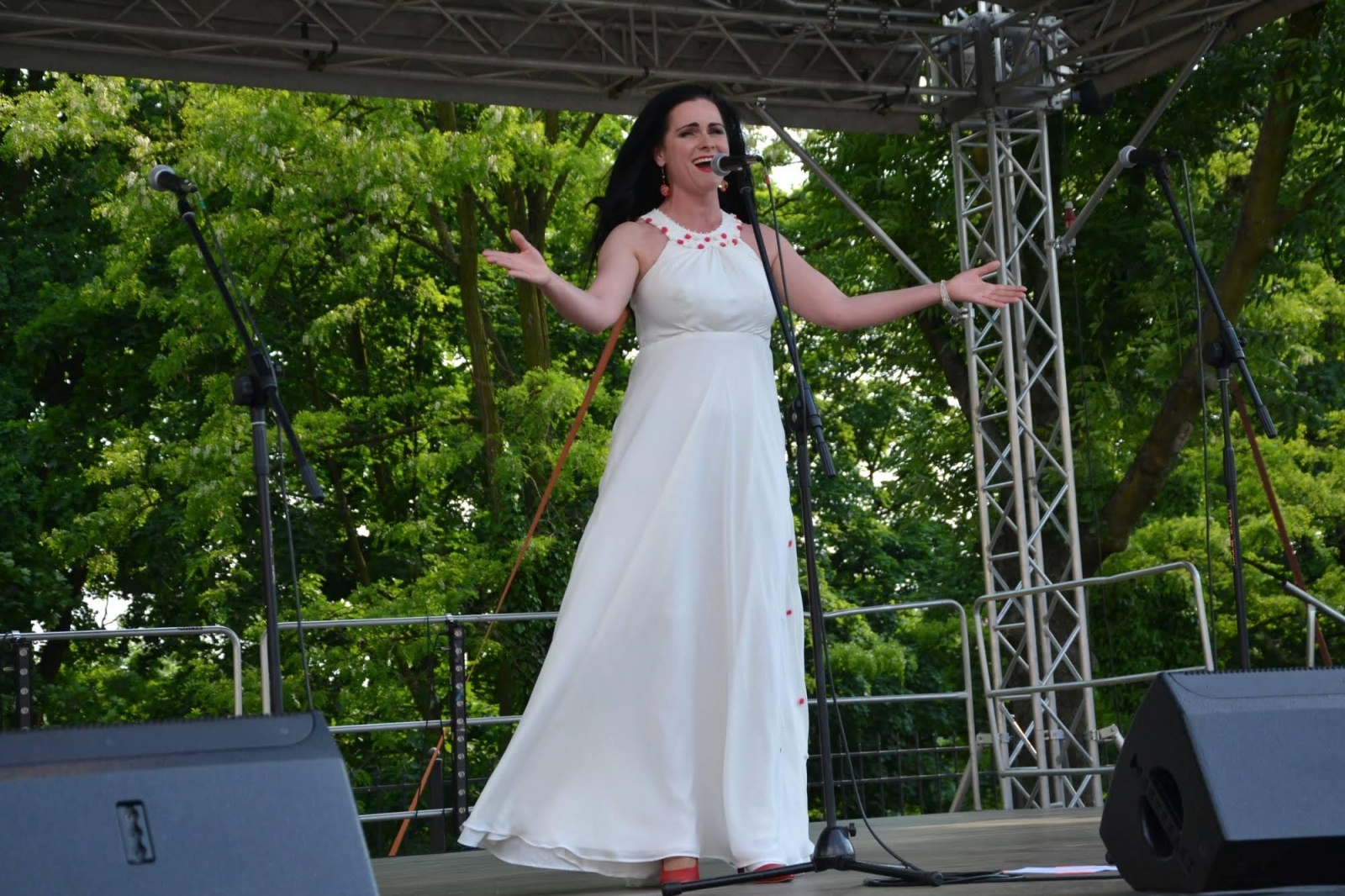 Zdjęcie w galerii na portalu naszraciborz.pl: Operetkowe brzmienia wypełniły zamkowy dziedziniec [FOTO] wiadomości z regionu