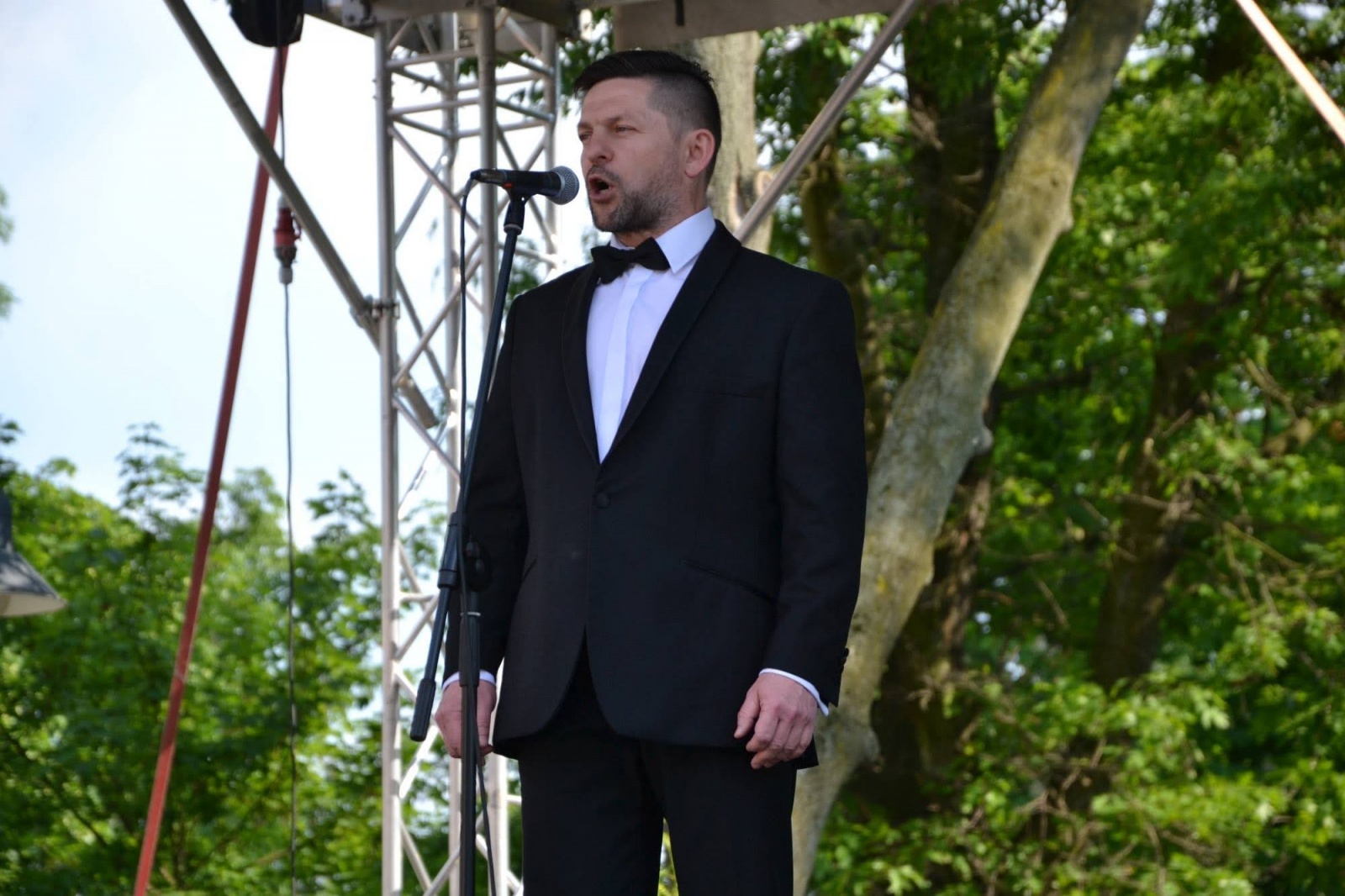 Zdjęcie w galerii na portalu naszraciborz.pl: Operetkowe brzmienia wypełniły zamkowy dziedziniec [FOTO] wiadomości z regionu