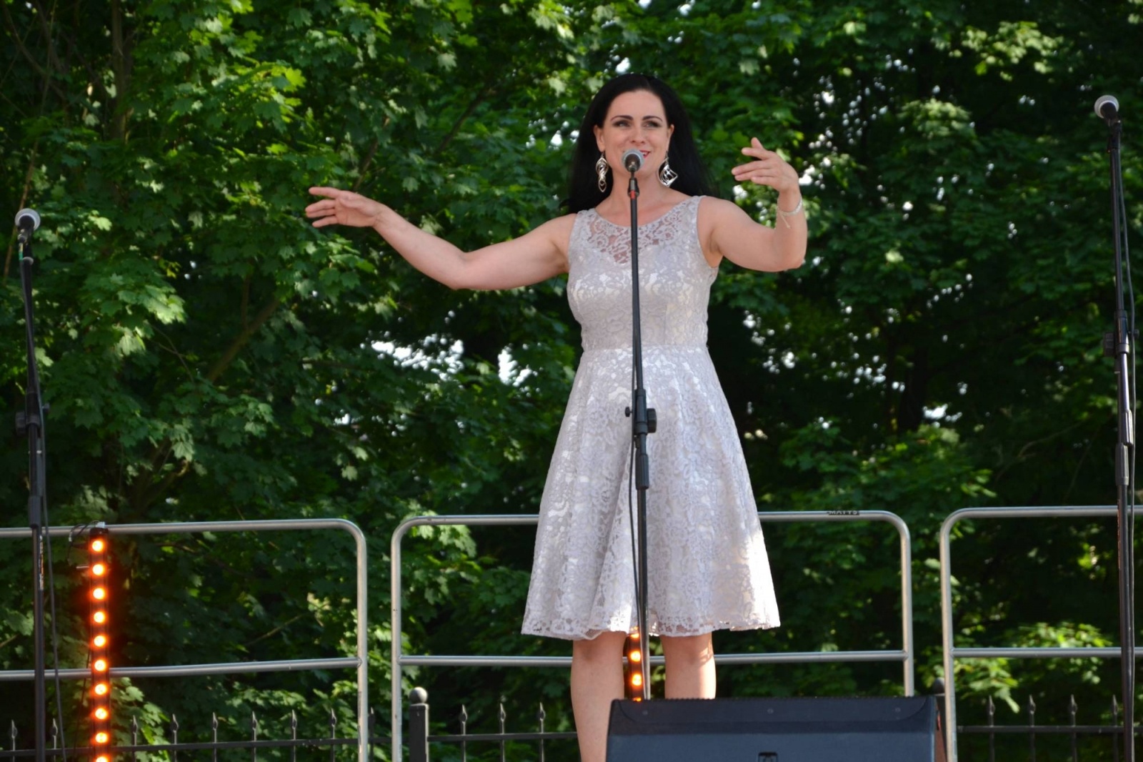 Zdjęcie w galerii na portalu naszraciborz.pl: Operetkowe brzmienia wypełniły zamkowy dziedziniec [FOTO] wiadomości z regionu