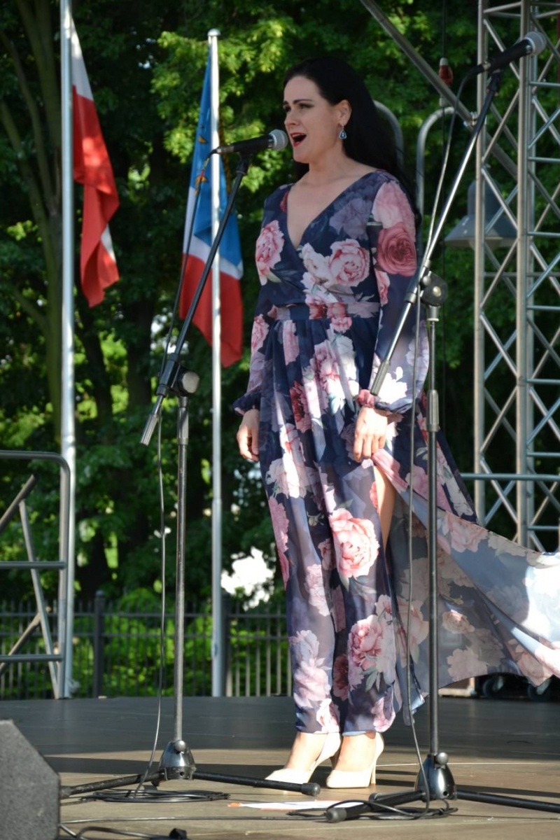 Zdjęcie w galerii na portalu naszraciborz.pl: Operetkowe brzmienia wypełniły zamkowy dziedziniec [FOTO] wiadomości z regionu