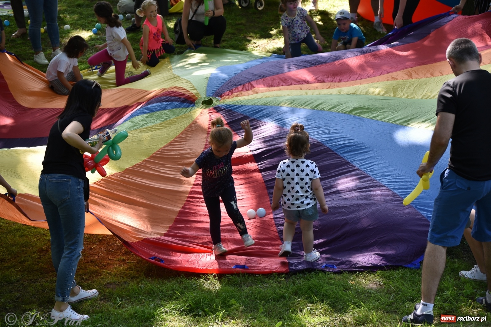 Zdjęcie w galerii na portalu naszraciborz.pl: Familijny finał Ty-Godnia Dziecka w Raciborzu [FOTO i WIDEO] wiadomości z regionu