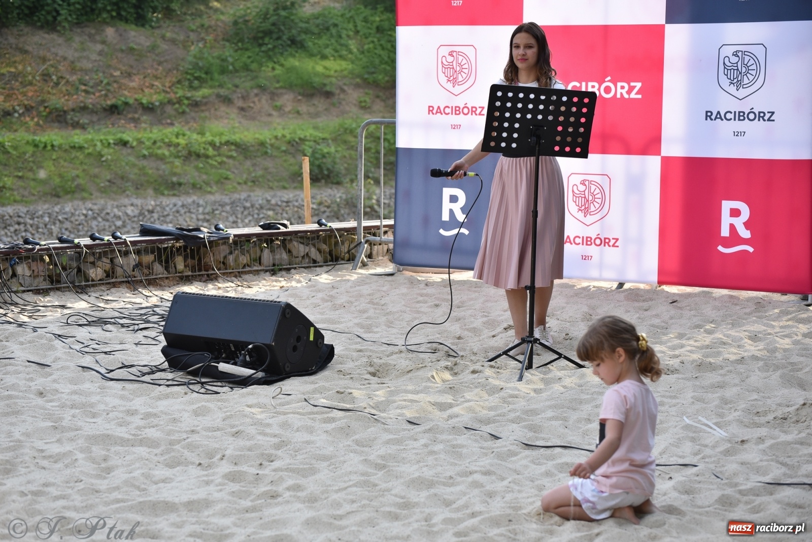 Zdjęcie w galerii na portalu naszraciborz.pl: Familijny finał Ty-Godnia Dziecka w Raciborzu [FOTO i WIDEO] wiadomości z regionu