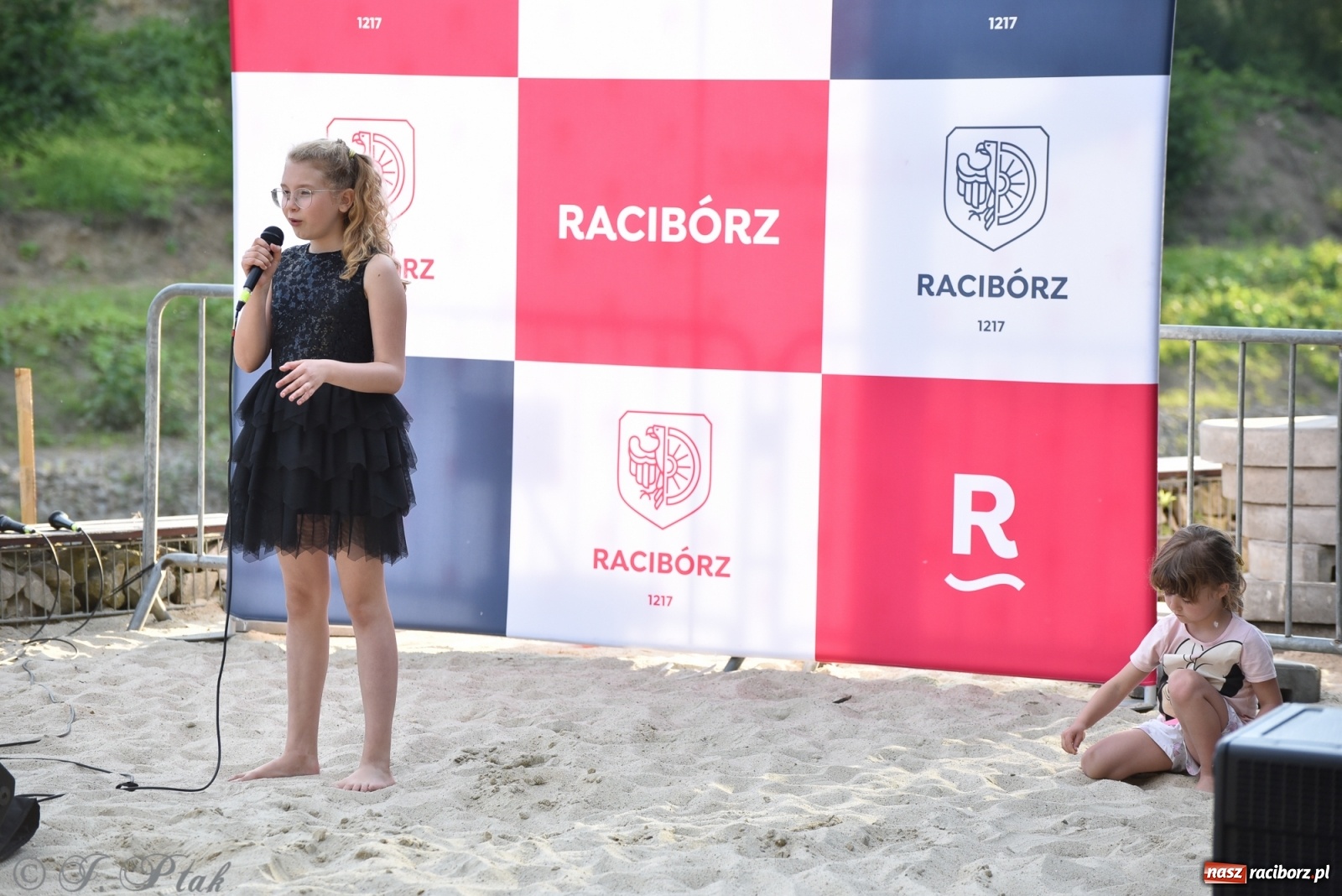 Zdjęcie w galerii na portalu naszraciborz.pl: Familijny finał Ty-Godnia Dziecka w Raciborzu [FOTO i WIDEO] wiadomości z regionu