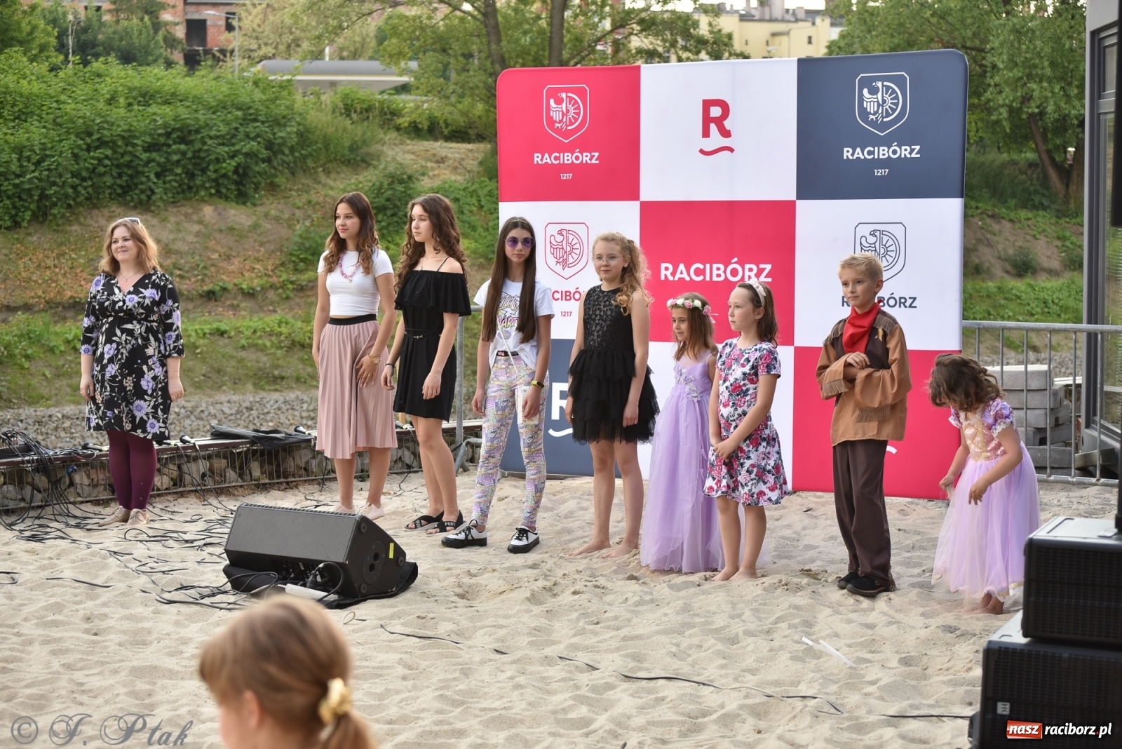 Zdjęcie w galerii na portalu naszraciborz.pl: Familijny finał Ty-Godnia Dziecka w Raciborzu [FOTO i WIDEO] wiadomości z regionu