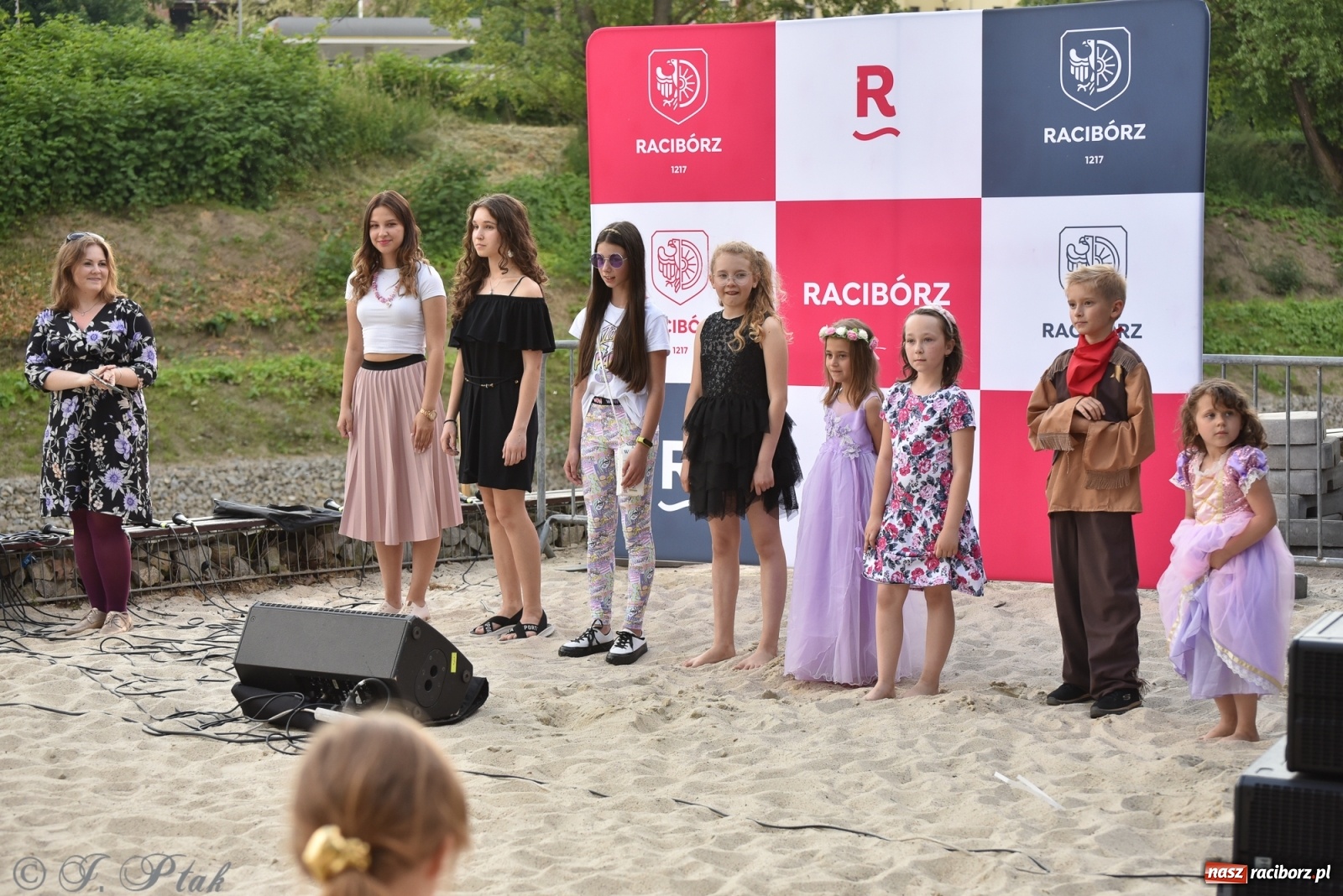 Zdjęcie w galerii na portalu naszraciborz.pl: Familijny finał Ty-Godnia Dziecka w Raciborzu [FOTO i WIDEO] wiadomości z regionu