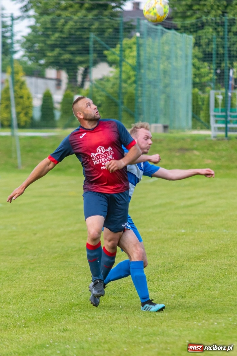 Zdjęcie w galerii na portalu naszraciborz.pl: Kobylski Płomień zgaszony! Chałupki odbiły się od dna [FOTO] wiadomości z regionu